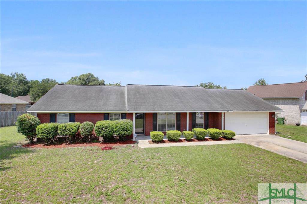 440 Lancaster Loop - Photo 1