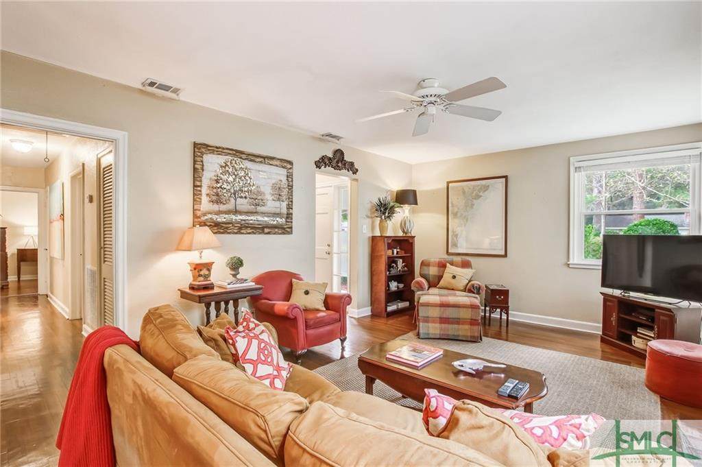 9 Colonel Estill Avenue - Photo 1