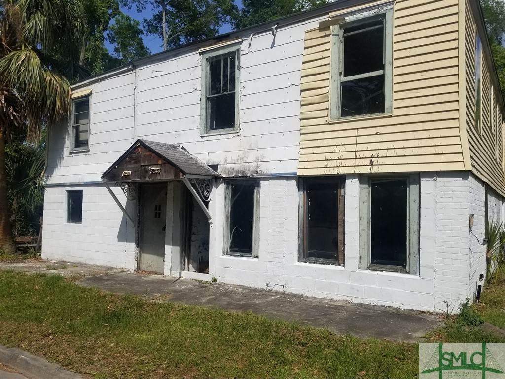 2408 Live Oak Street - Photo 1