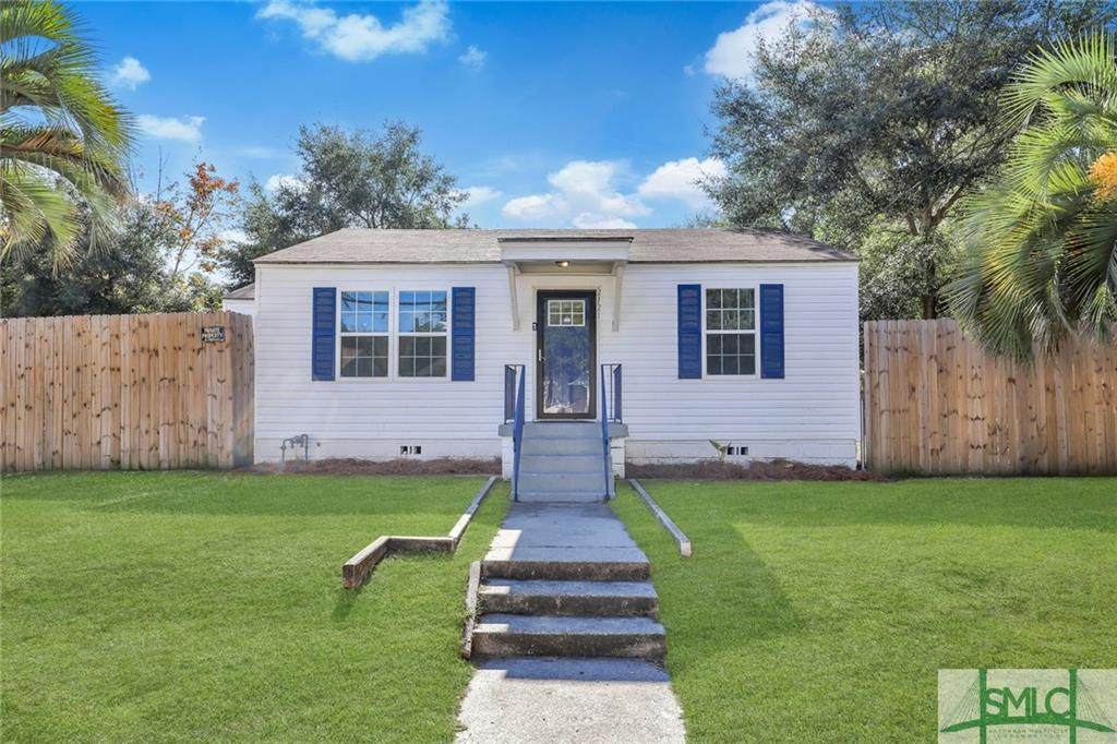 2121 Mississippi Avenue - Photo 1