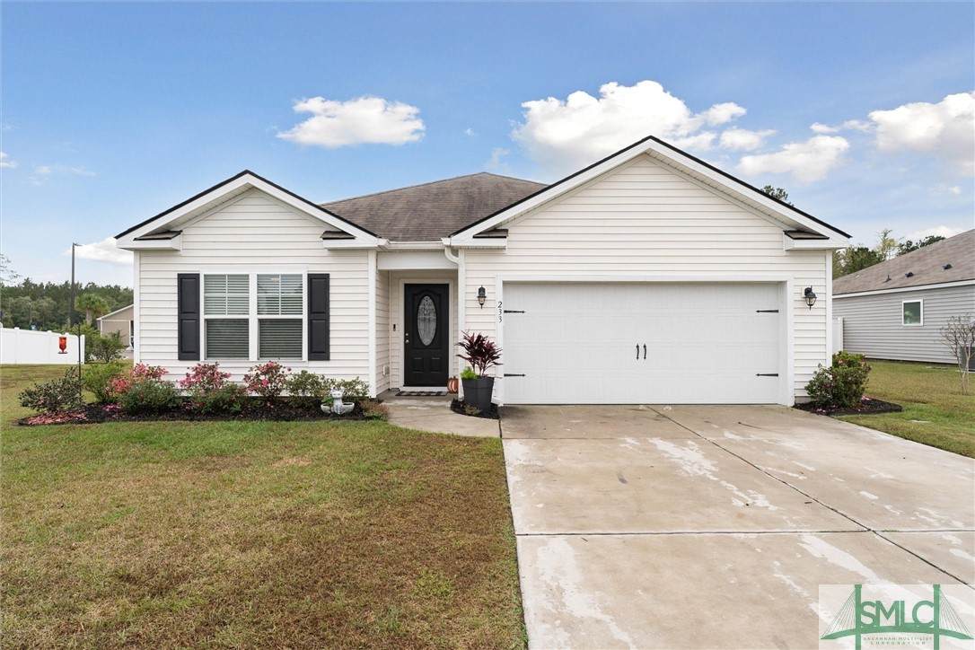 233 Bellflower Circle - Photo 1