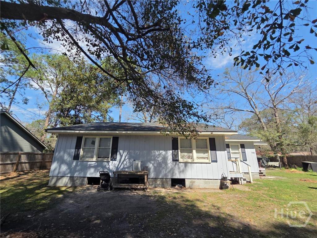 758 Hearn Road - Photo 1
