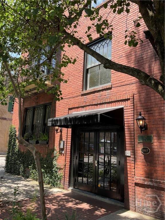 117 Lincoln Street - Photo 1