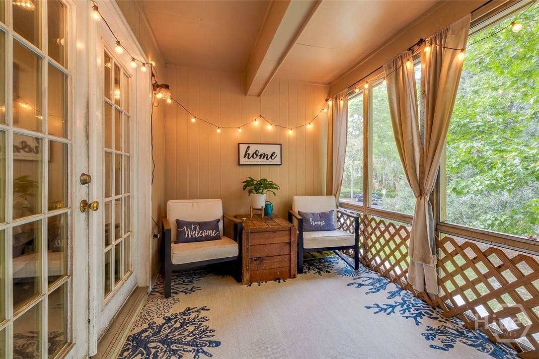 401 Cromwell Road - Photo 1