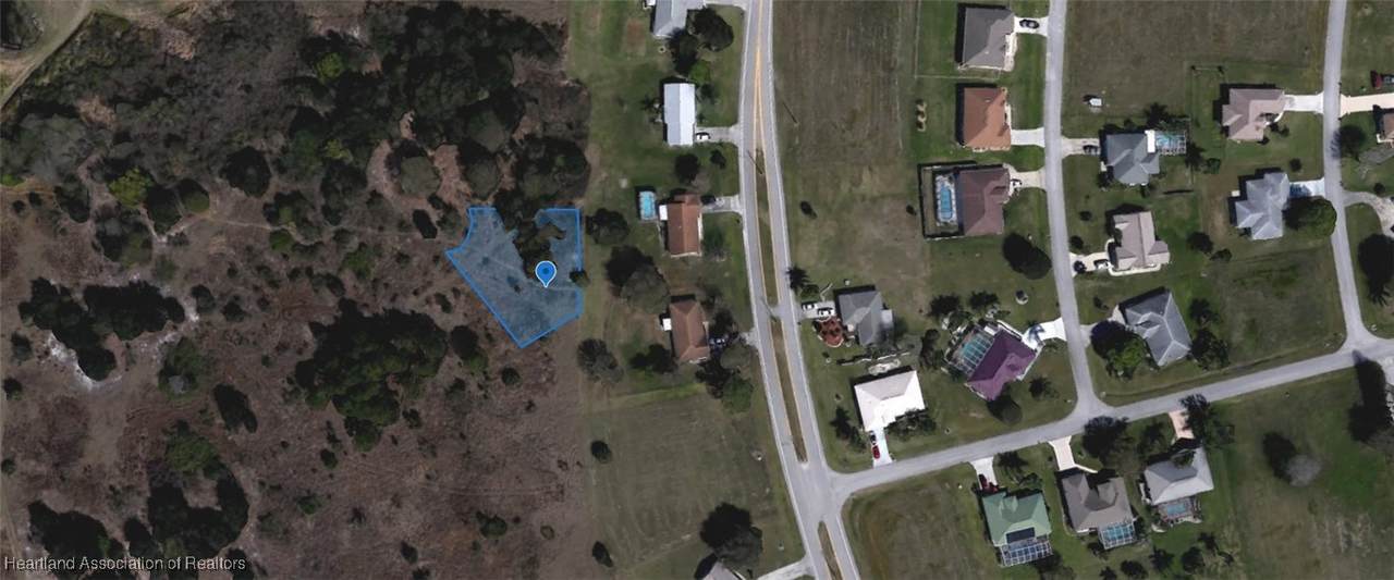 1001 Little Court - Photo 1