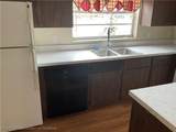 1011 Lakeview Drive - Photo 9