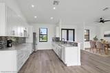 733 Sunset Pointe Drive - Photo 26