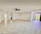 3252 Golfview Road - Photo 4