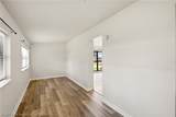 319 Riverside Drive - Photo 7