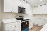 325 Hemlock Avenue - Photo 17
