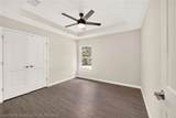 1505 Carrington Avenue - Photo 31