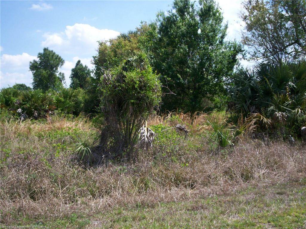 332 Summertime Avenue - Photo 1