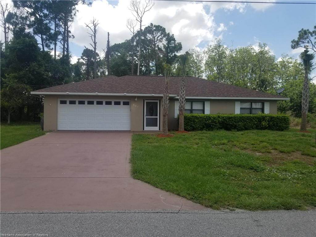 667 Claremont Avenue - Photo 1