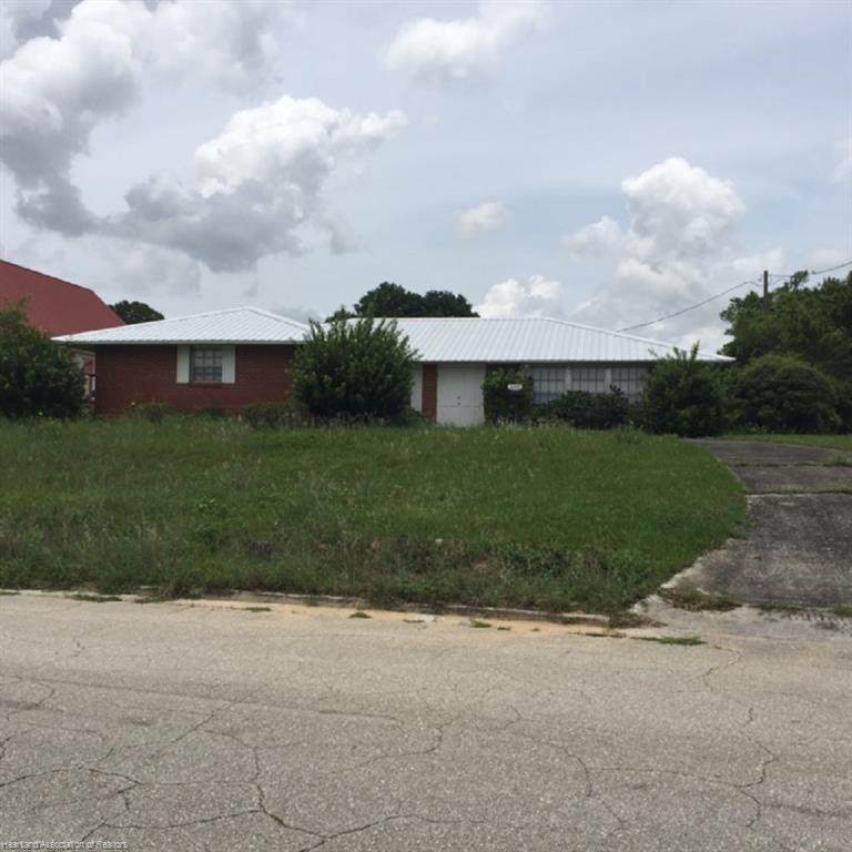 277 Circle Street - Photo 1