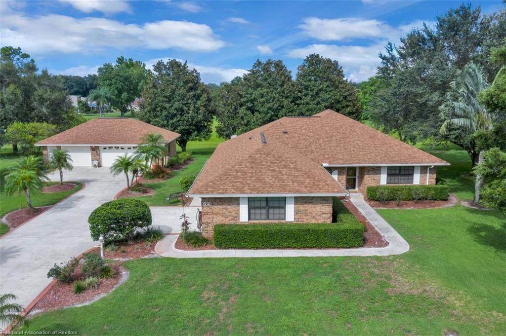 42 Meadowlake Circle - Photo 1