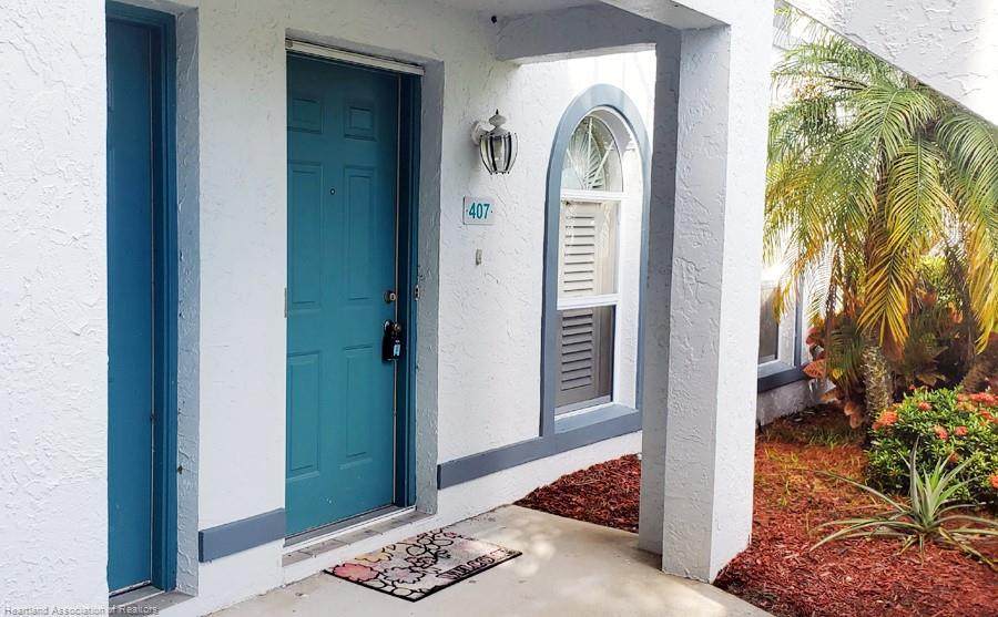 407 Stephen Drive - Photo 1