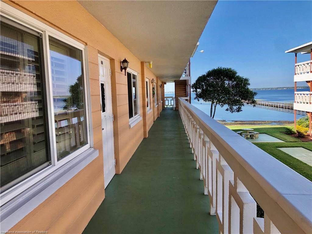 2111 Lakeview Drive - Photo 1
