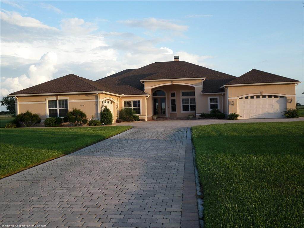 119 Sunset Pointe Boulevard - Photo 1