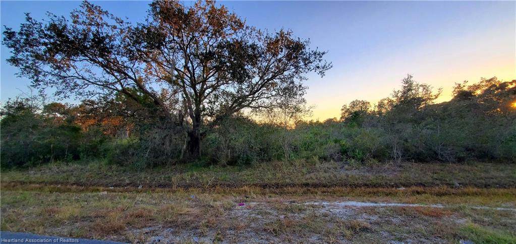 330 Nichele Boulevard - Photo 1
