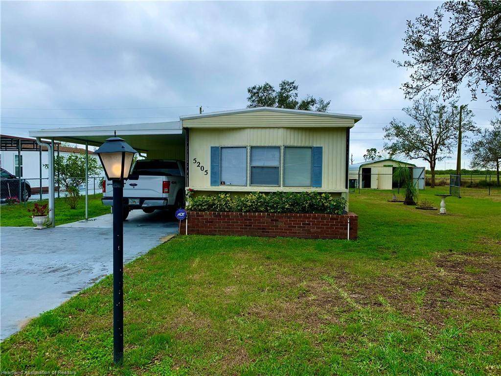 5205 Roanoke Street - Photo 1