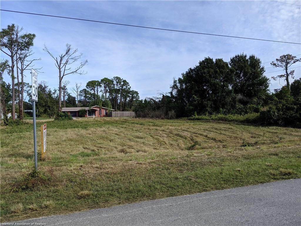 304 Thrush Avenue - Photo 1