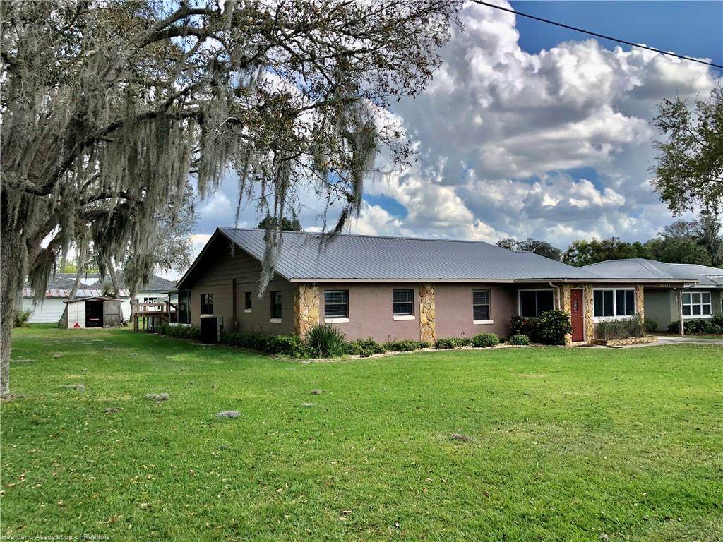 1802 Pasadena Avenue - Photo 1