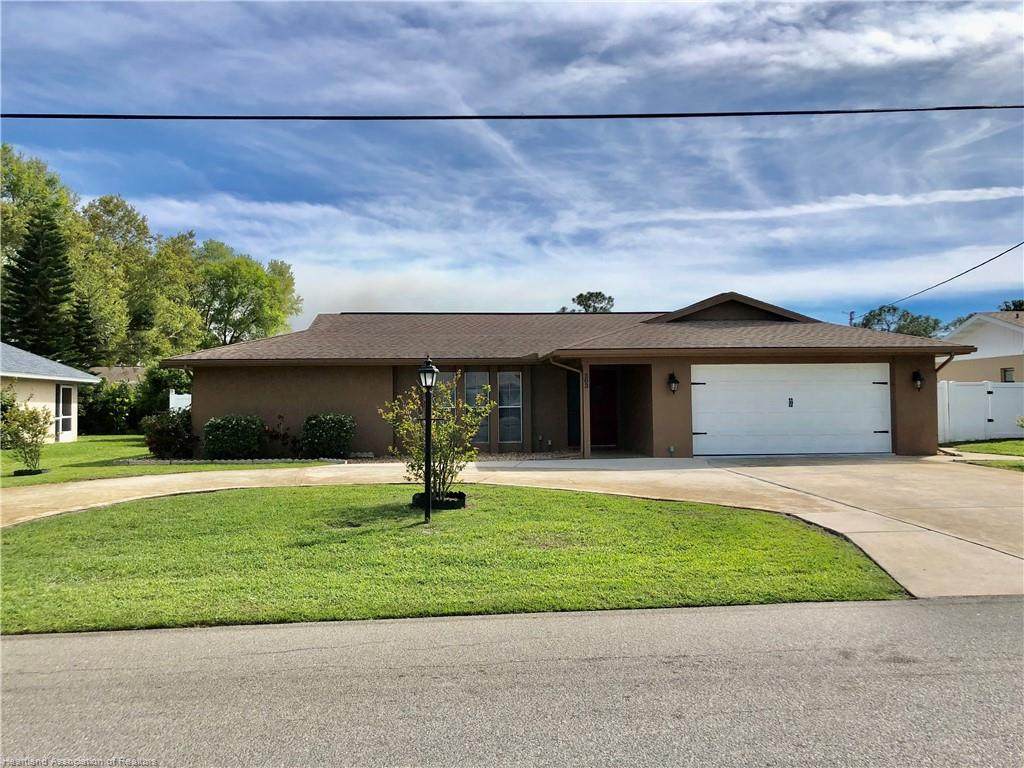 203 Sportsman Avenue - Photo 1