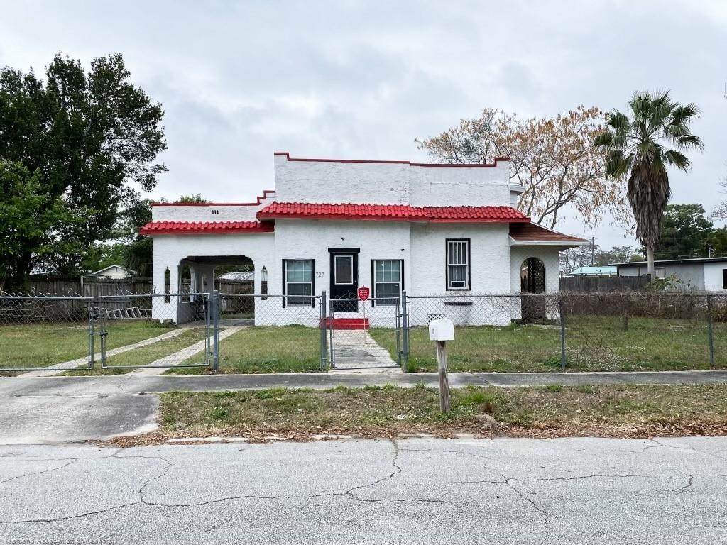 727 Maple Avenue - Photo 1