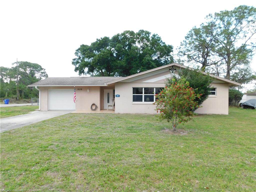 1638 Lambeau Avenue - Photo 1