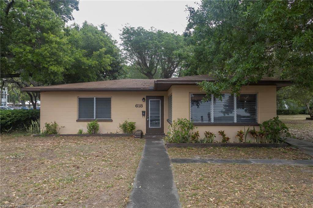 618 Commerce Avenue - Photo 1