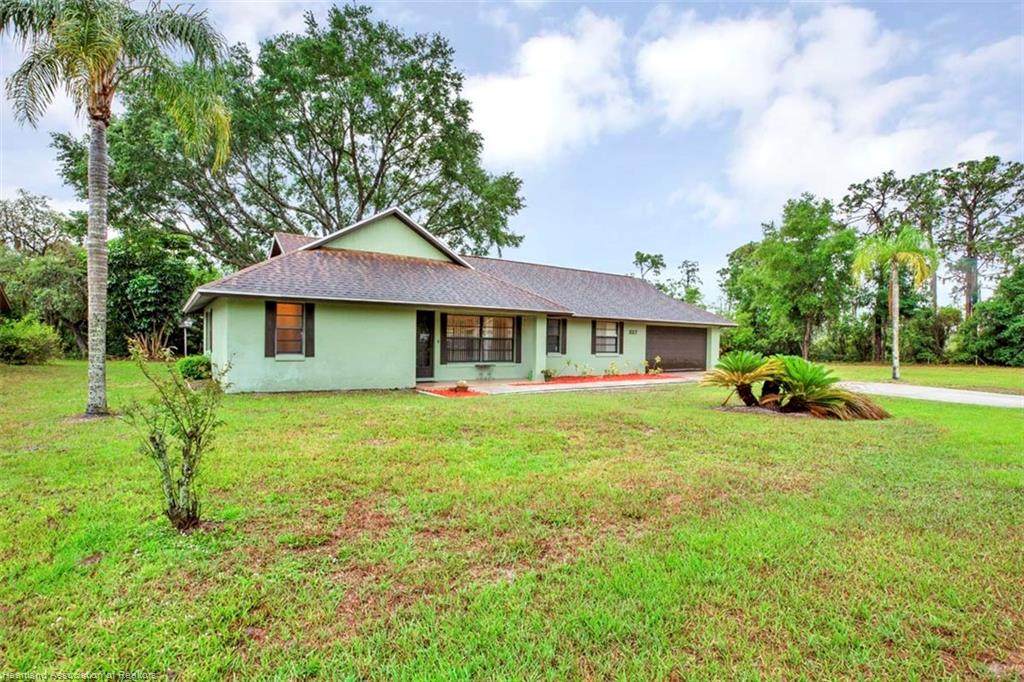 327 Huckleberry Lake Drive - Photo 1