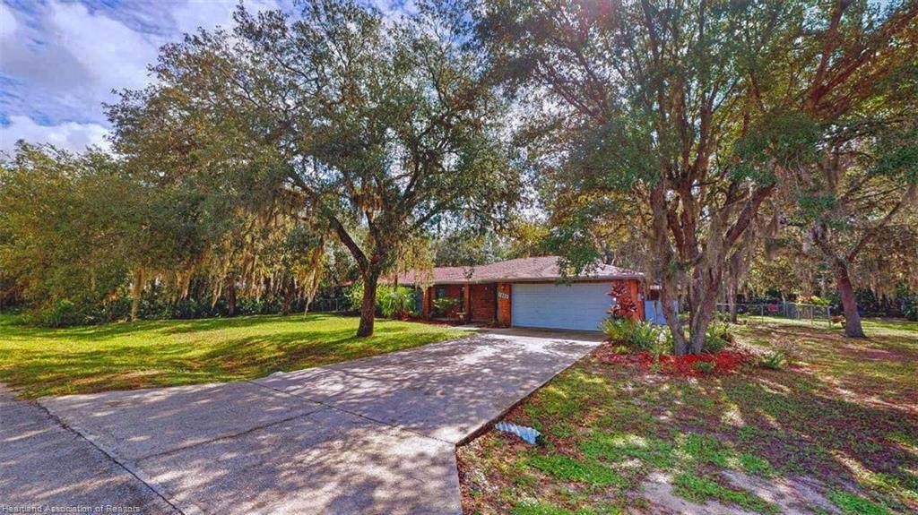 2802 Buckingham Road - Photo 1