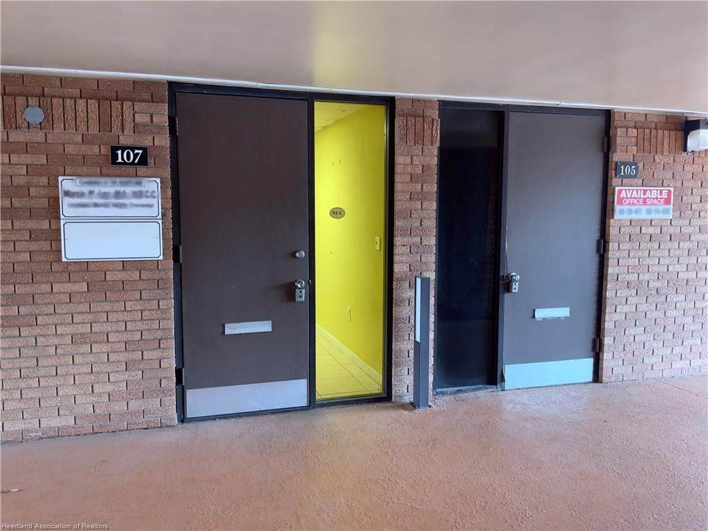 107 Medical Center Avenue - Photo 1