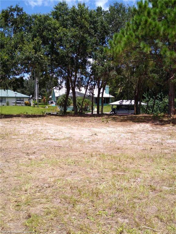 129 Dardanella Avenue - Photo 1