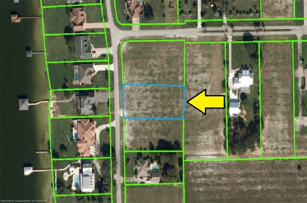711 Sunset Pointe Drive - Photo 1