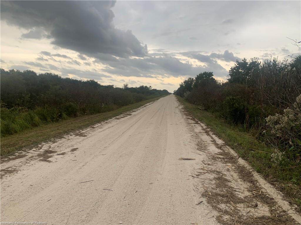 20787 292 Street - Photo 1