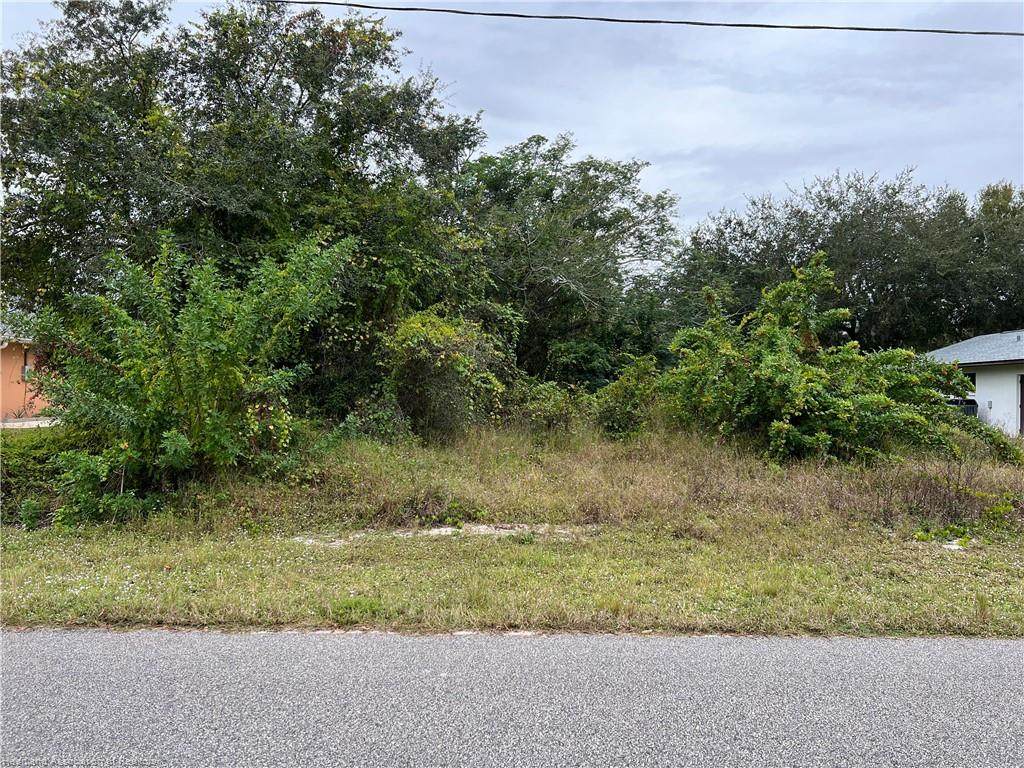 1124 Sycamore Street - Photo 1