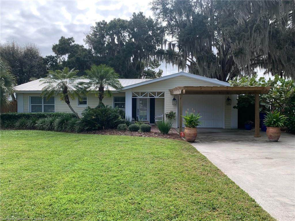 111 Lake Francis Drive - Photo 1