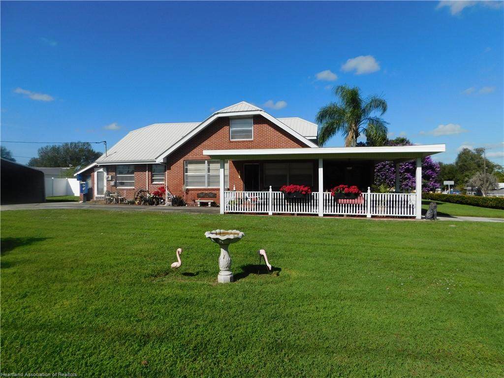 2613 State Road 17 - Photo 1