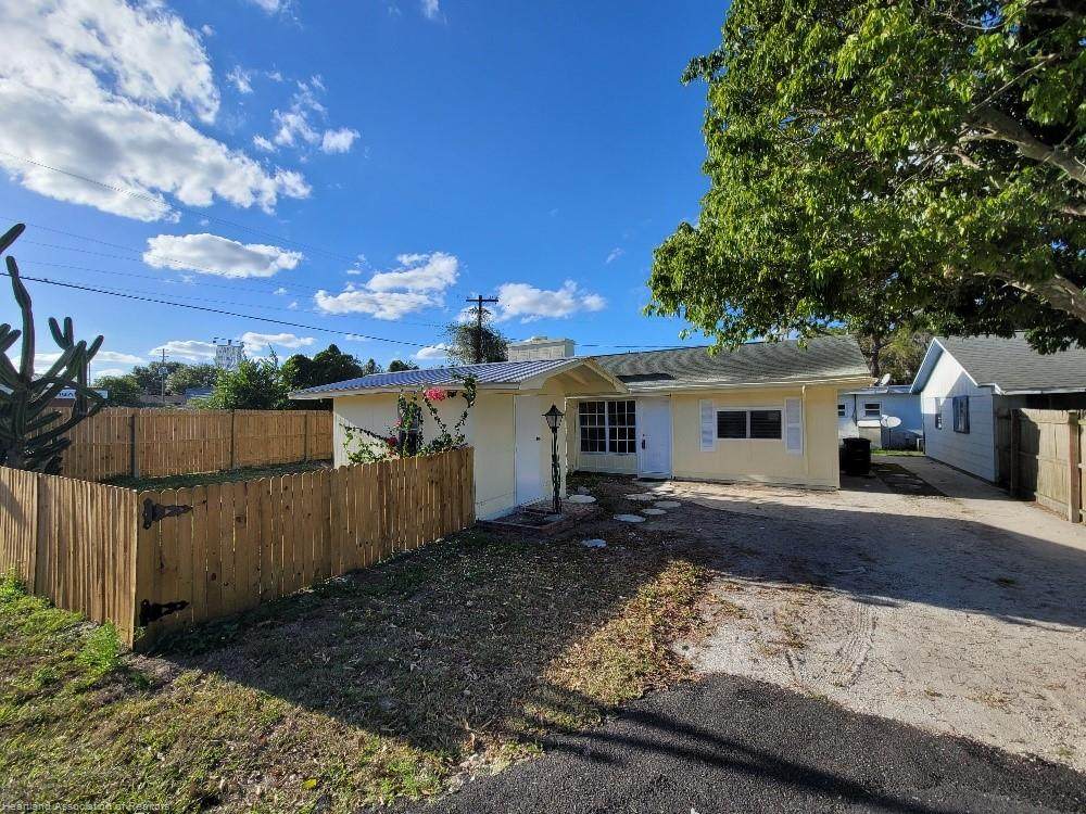 2002 Sugrue Avenue - Photo 1