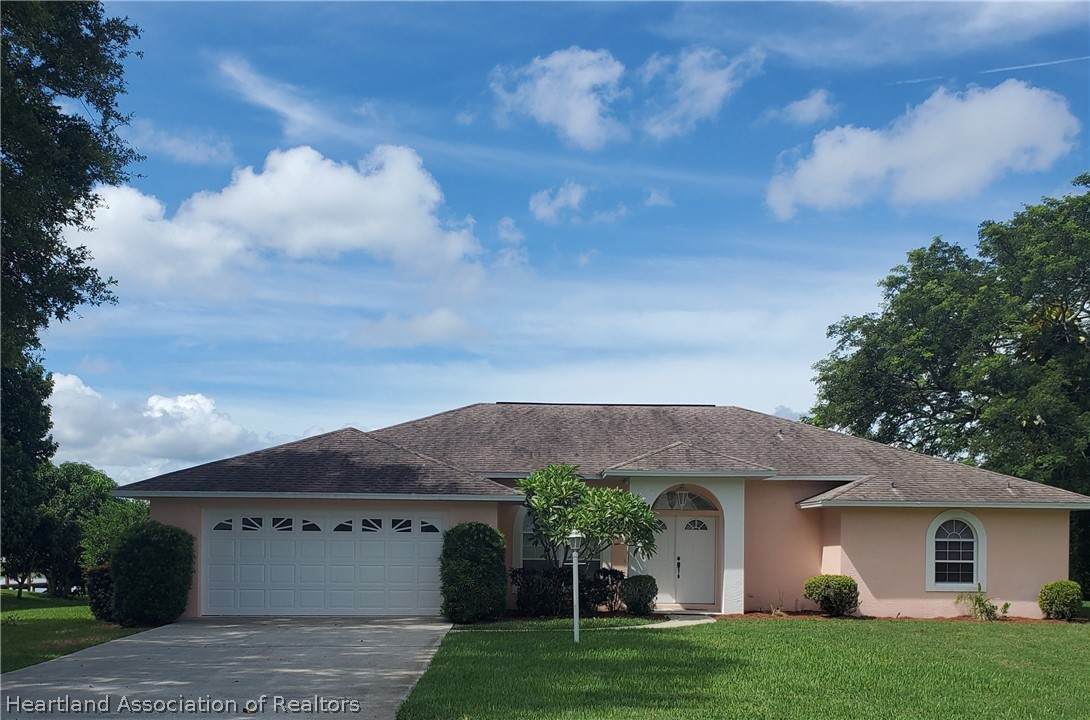 46 Meadowlake Circle - Photo 1