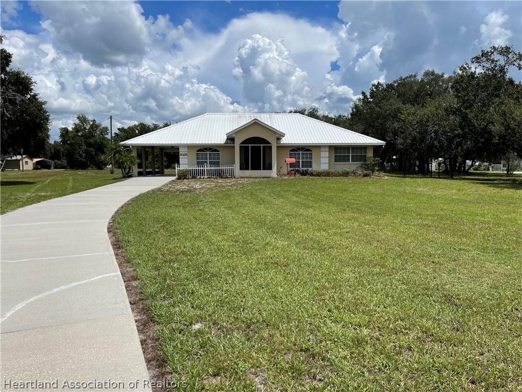 3025 Golfview Drive - Photo 1