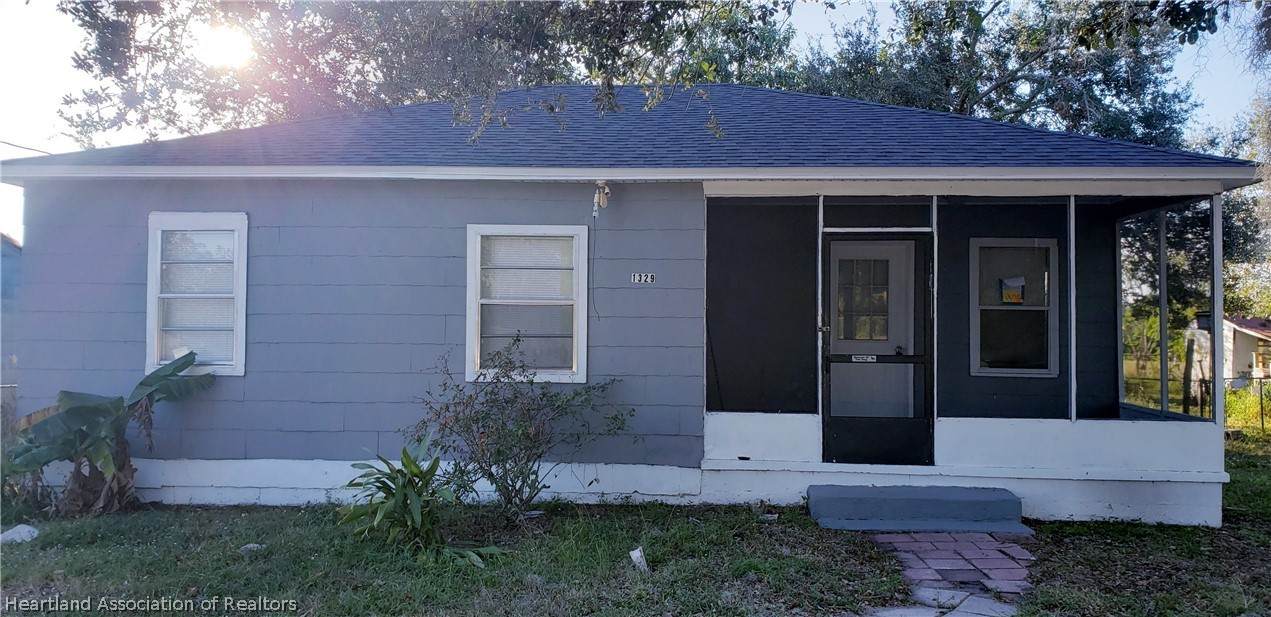 1329 Memorial Drive - Photo 1