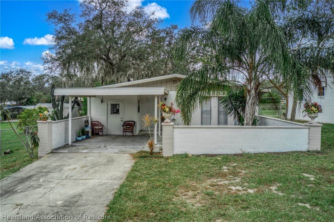 1504 Hotiyee Avenue - Photo 1