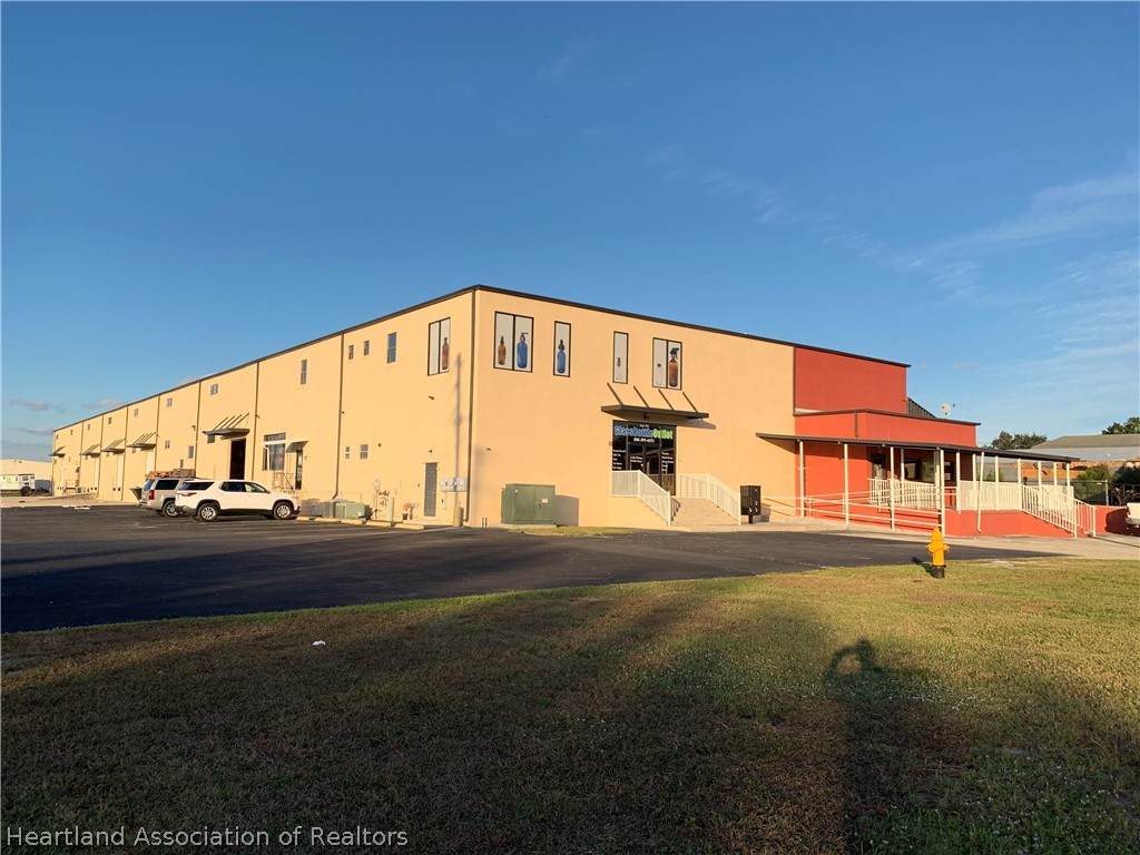 110 Interlake Boulevard - Photo 1