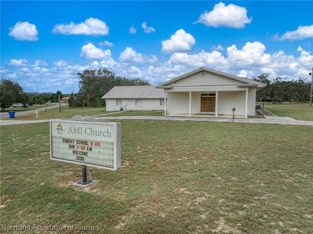 2200 Avon Boulevard - Photo 1