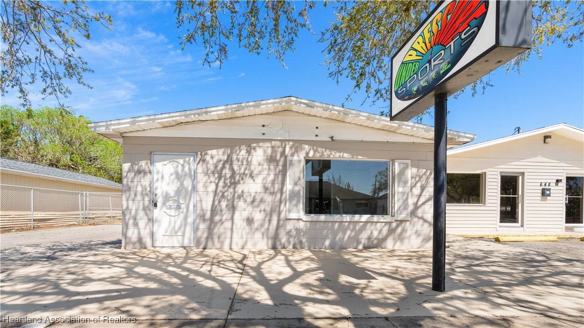 642 Commerce Avenue - Photo 1
