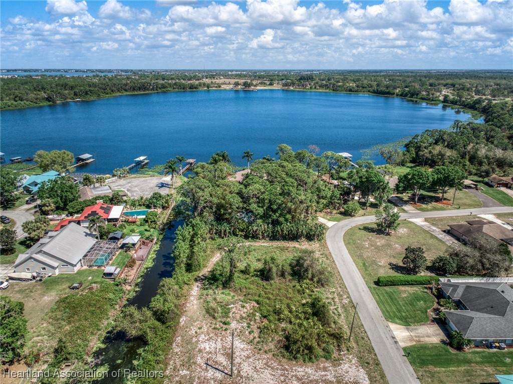 202 Huckleberry Lake Drive - Photo 1