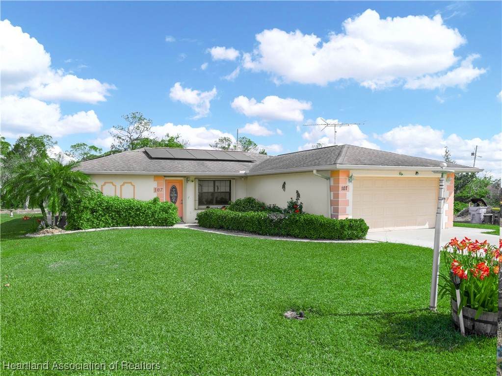 107 Robin Avenue - Photo 1
