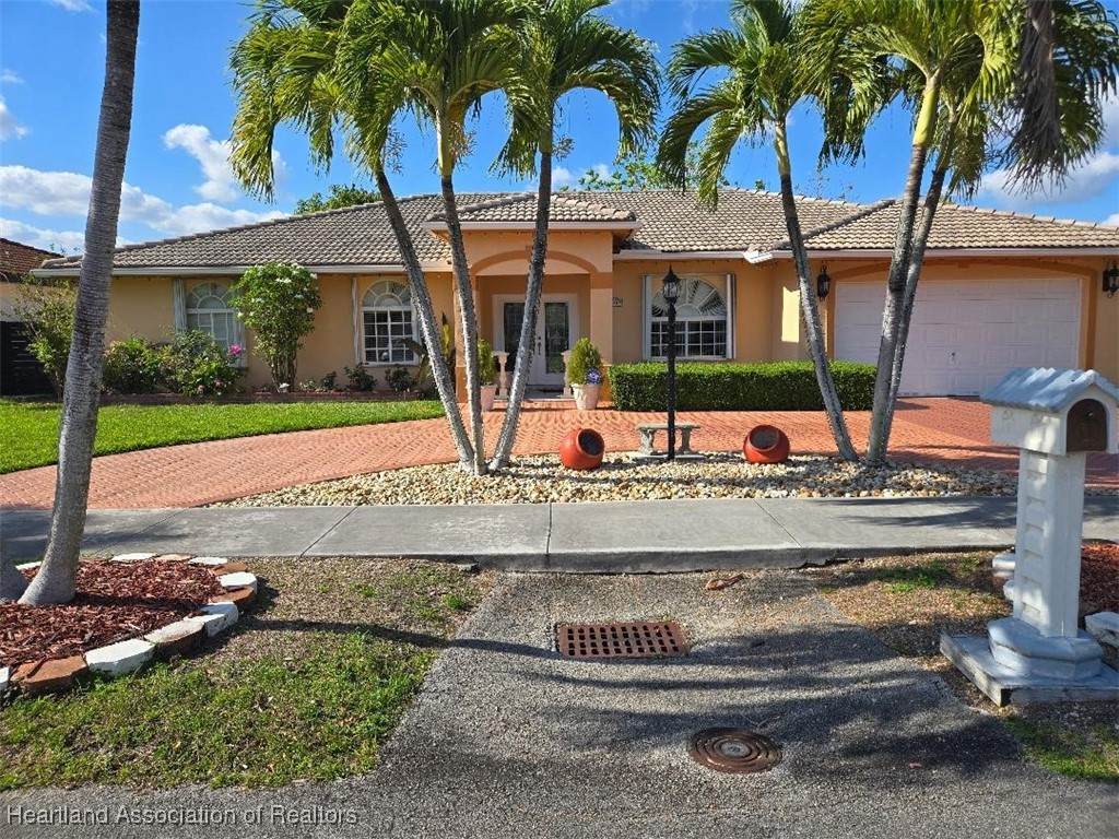 15319 138 Terrace - Photo 1